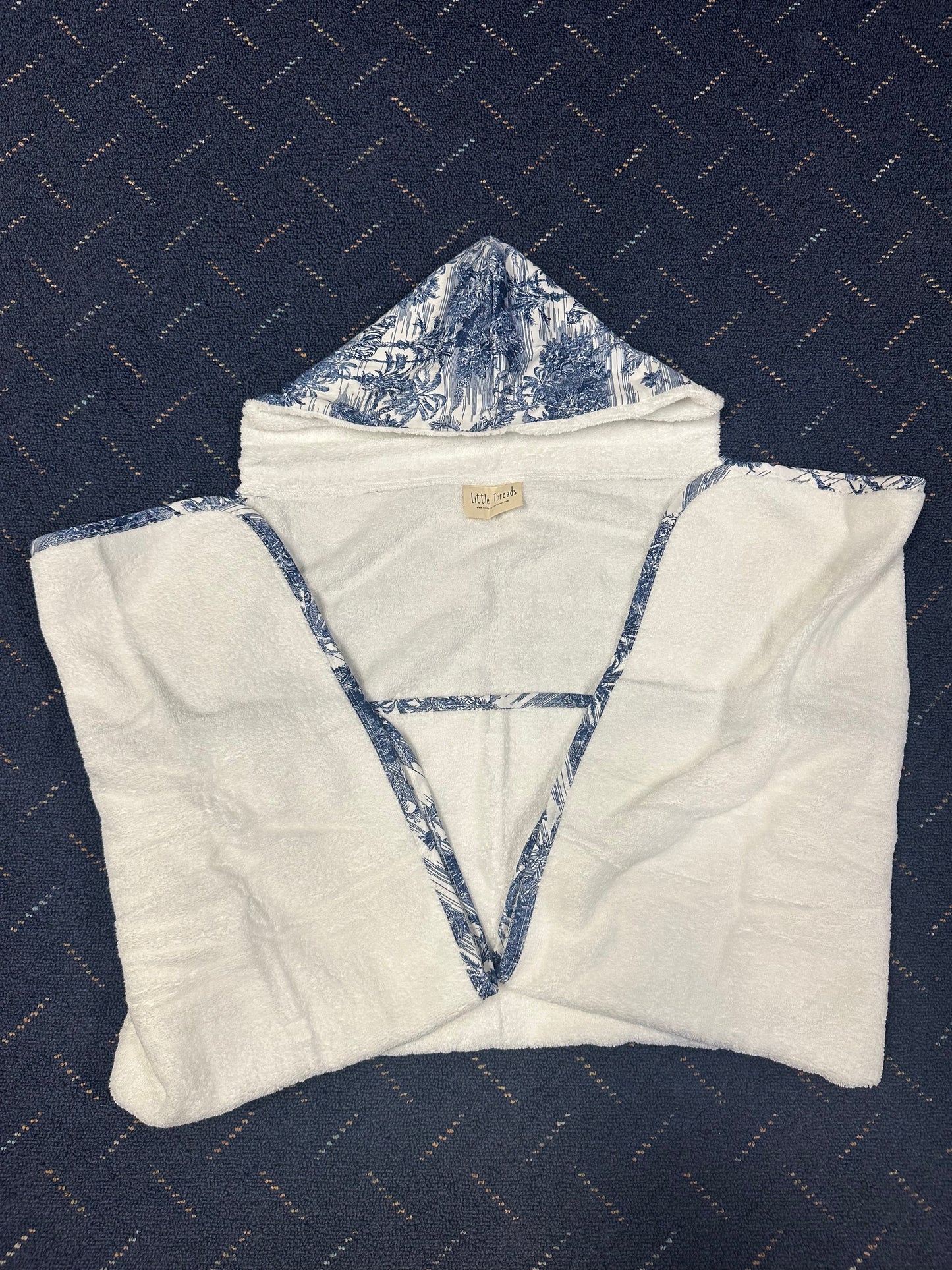 Toile bath towel