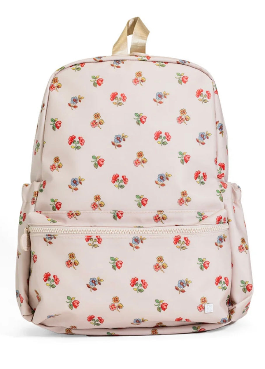 TRVL backpacker