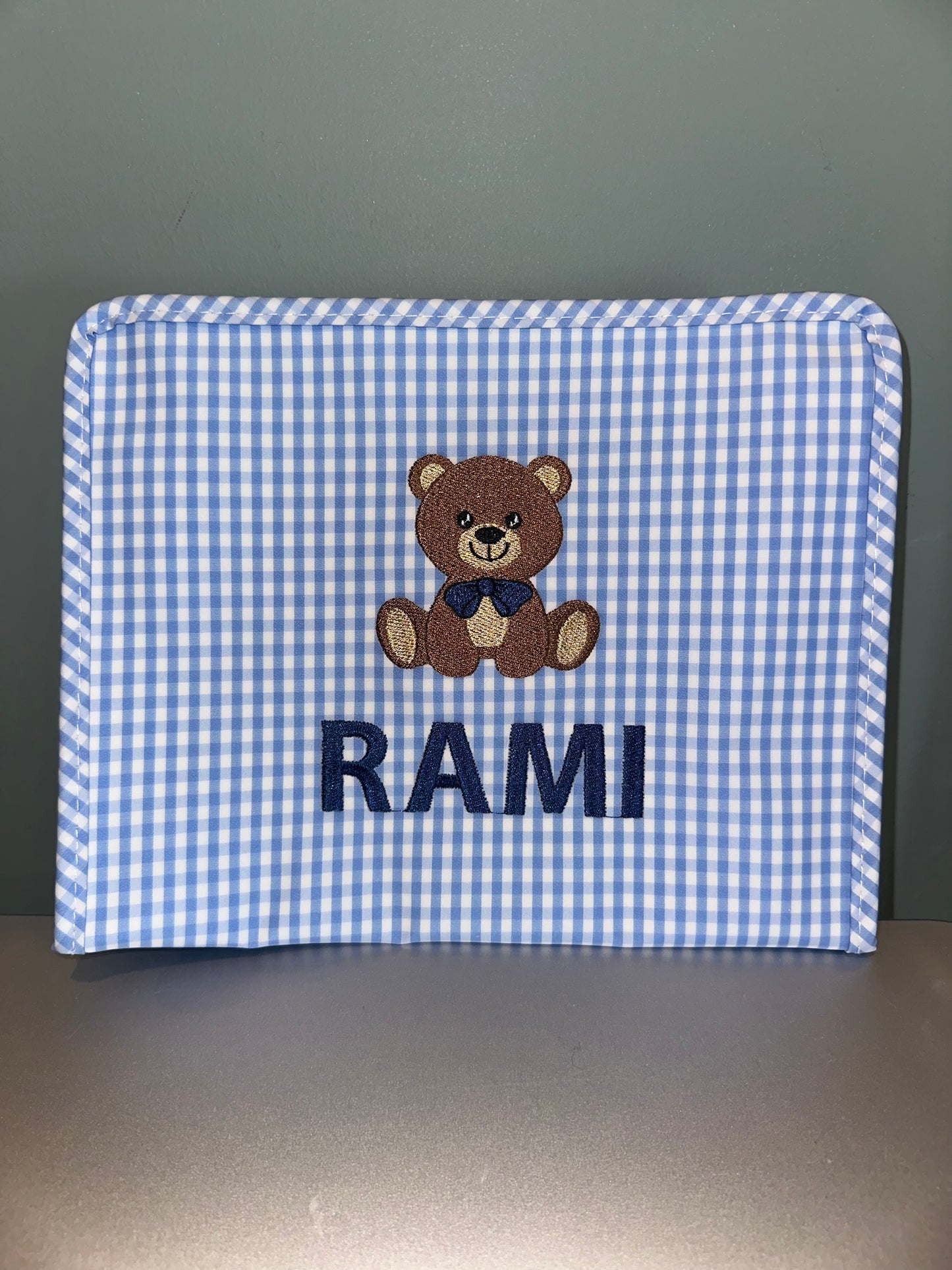 Large zip pouch (Rami and Bear)