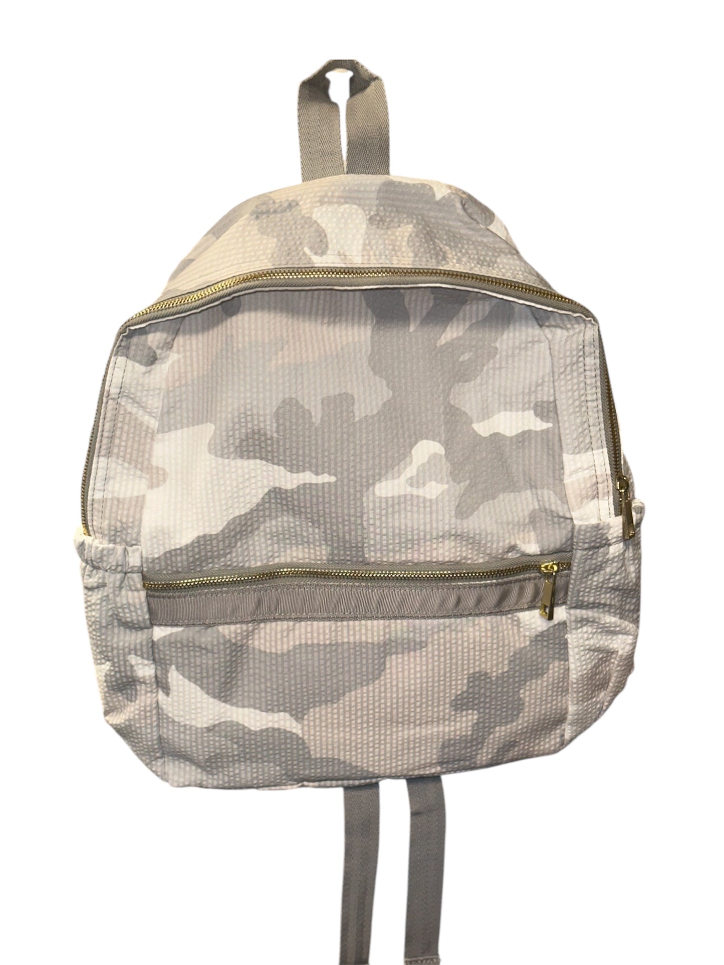 Snow camo seersucker medium backpack with pockets